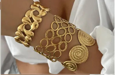 Geometric Twist Bracelet. "Gold"