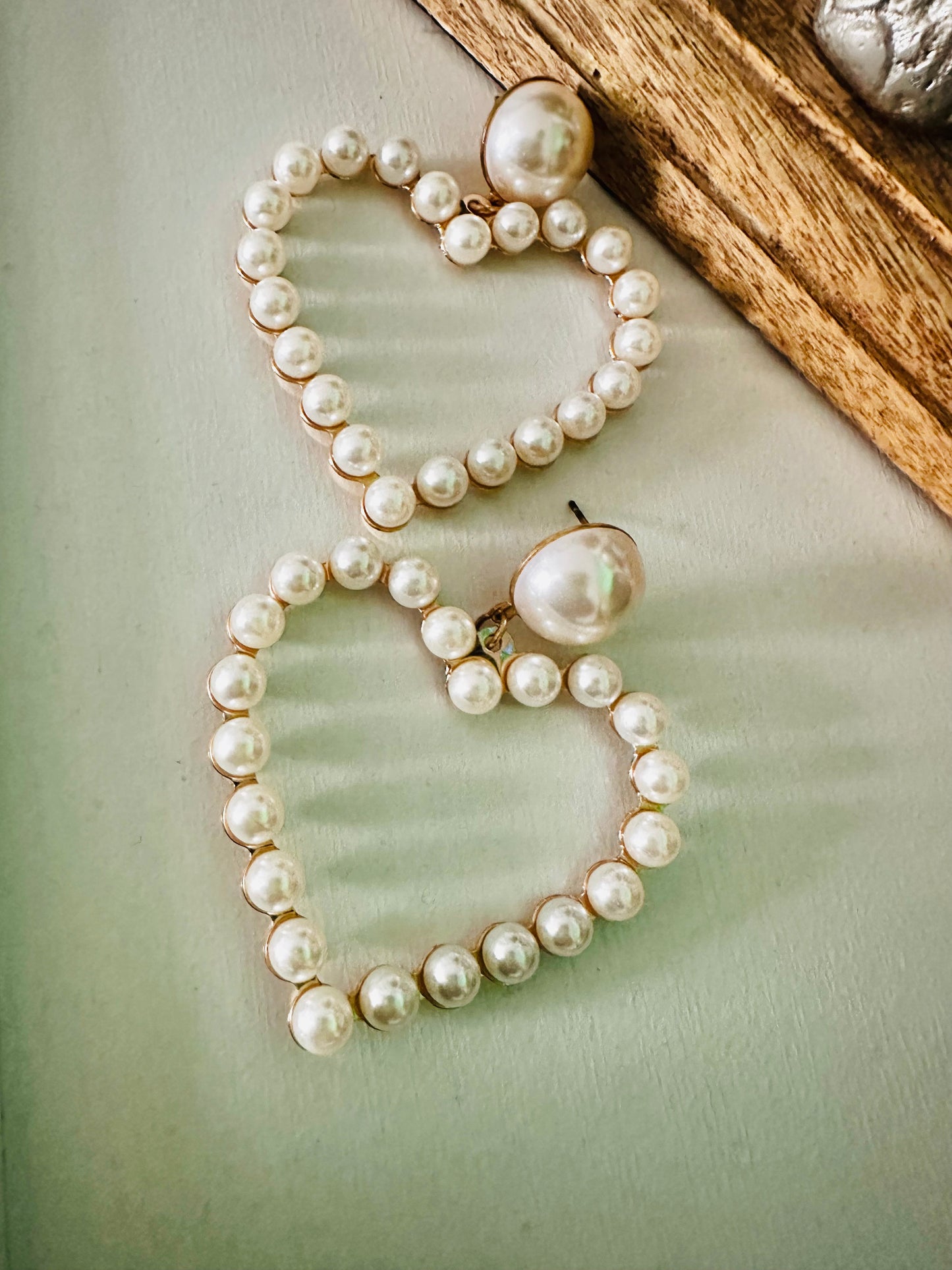 Pearl Elegance Hoop Earrings